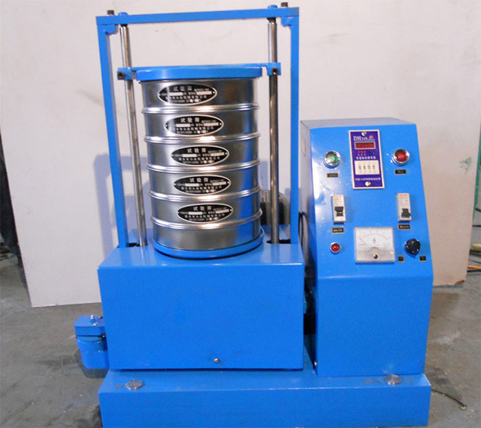 磁懸浮試驗(yàn)篩利用磁懸浮的特殊功能，能幫助該產(chǎn)品實(shí)現(xiàn)：上下，前后，左右等多種運(yùn)動(dòng)方式。