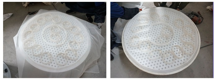 直徑1000型塑料振動篩換網(wǎng)第一步準(zhǔn)備網(wǎng)架平鋪細(xì)網(wǎng)，固定細(xì)網(wǎng)剪去多余細(xì)網(wǎng)。